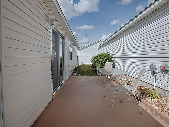 4th image of 1767 Hallandale Ln