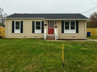 6004 Old Chestnut Ave, Newport News, VA 23605