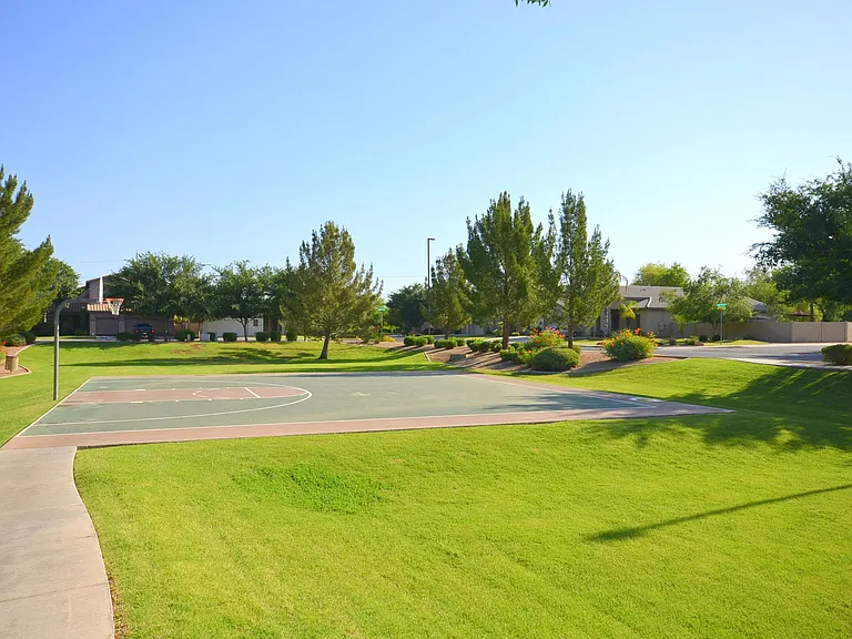 1743 E Park Ave — Photo 48