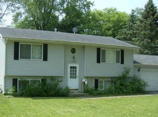 7219 Delaware Rd, Wonder Lake, IL 60097