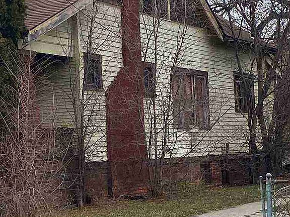 12072 Cherrylawn