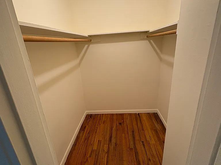 walk in closet