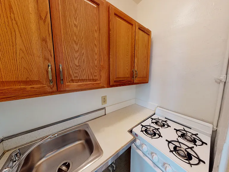 39 Hemenway St #24 — Photo 5