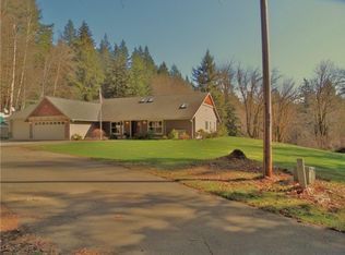 100 NE Yaeger Crest Dr, Belfair, WA 98528