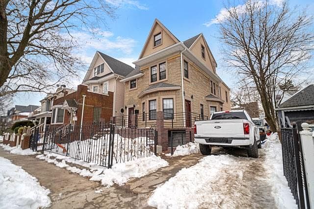 1st image of 1144 E 37th St