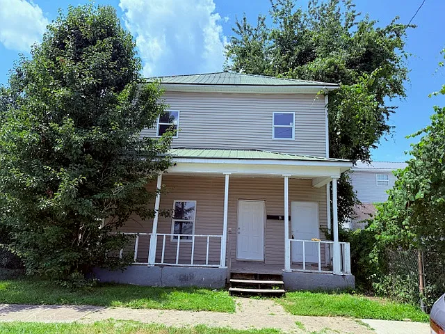 12th St — Photo 3