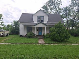 730 Holliday St, Osage City, KS 66523