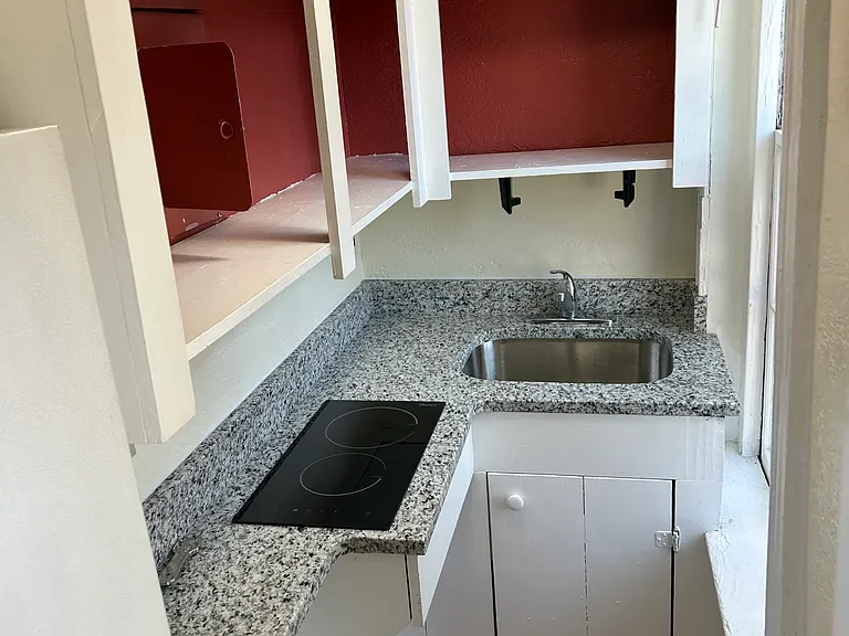 41 Anderson St #5 — Photo 6