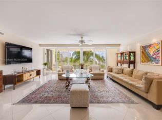 2 Grove Isle Dr #B305, Miami, FL 33133