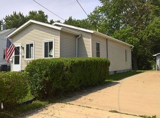 2153 8th St, East Moline, IL 61244