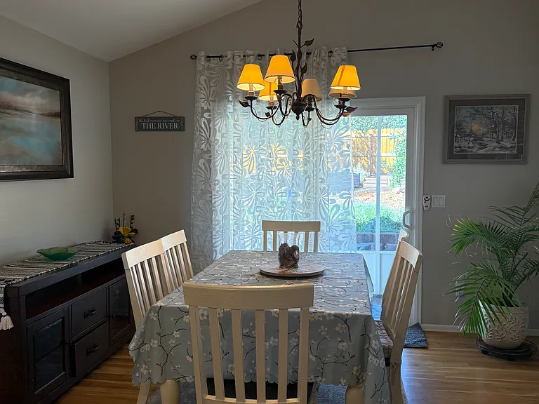 Oak Leaf Ct — Photo 6