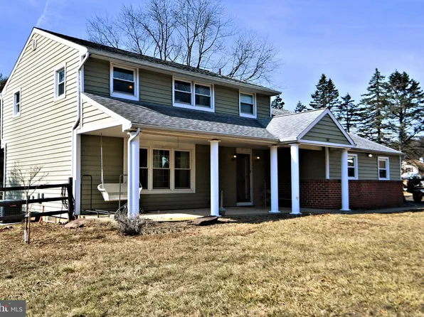 32 Walnut Dr, Richboro, PA 18954