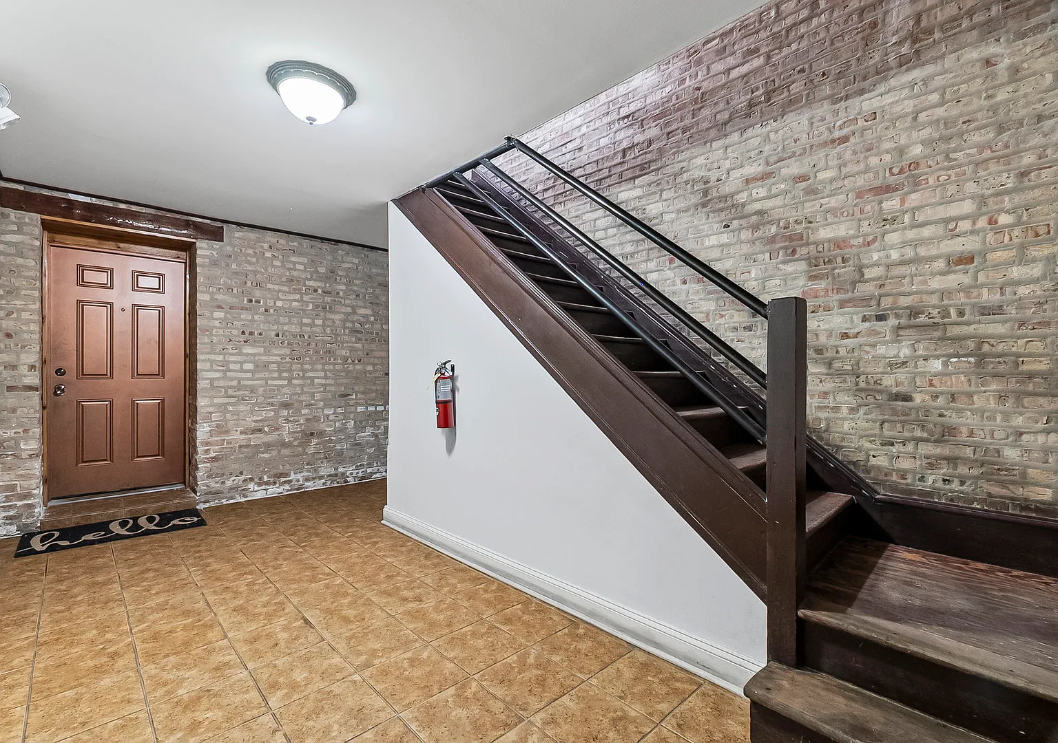 3 bed, 2.0 bath, 1680 sqft, $2,500 — Photo 3