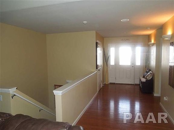 2nd image of 8518 N Glenbrooke Ct