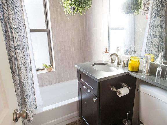 4th image of 2411 N Talman Ave #1
