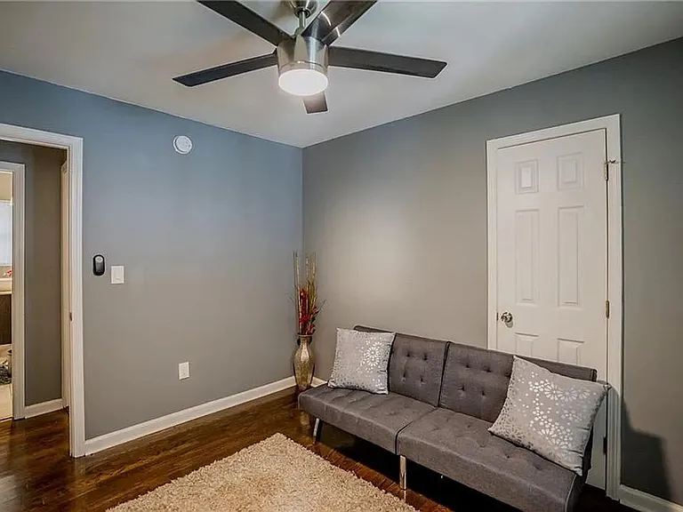 3052 Browns Mill Rd SE — Photo 21