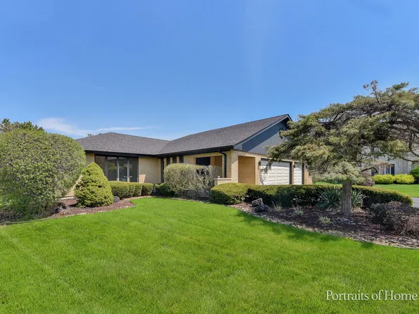 506 Abbeywood Ct, Oak Brook, IL 60523