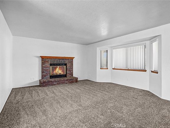 3rd image of 7603 Peach Ave