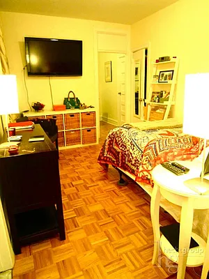 Rented by Hecht Group | media 40