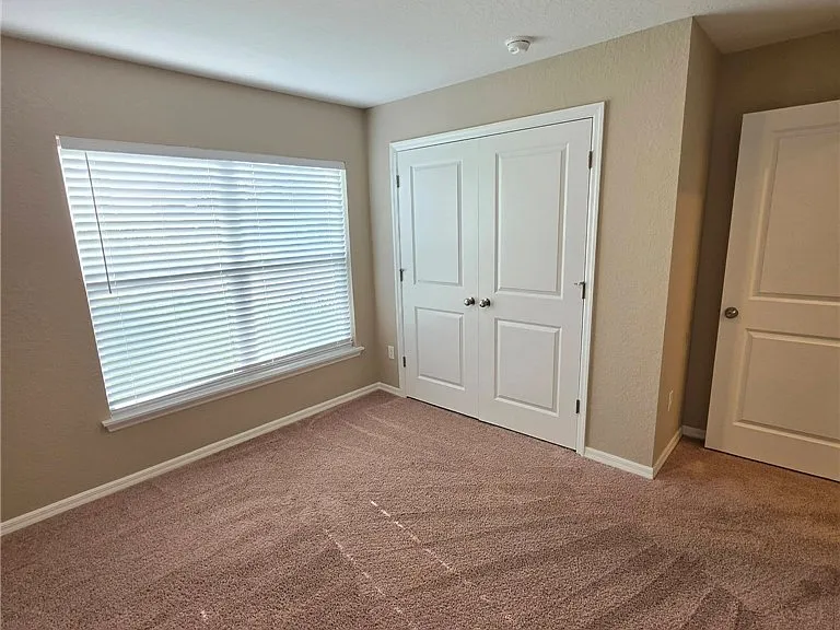 5527 Castania Dr — Photo 23