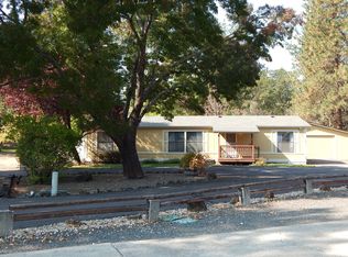 112 Penny Ln, Shady Cove, OR