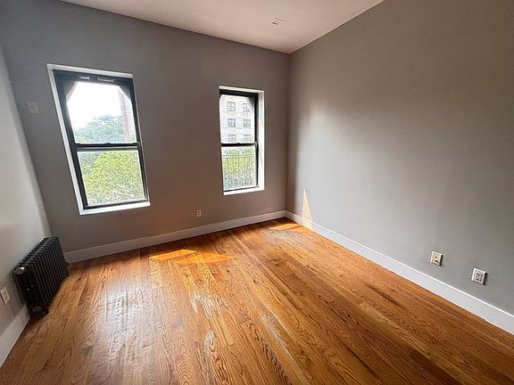 3rd image of 480 Concord Ave APT 2L
