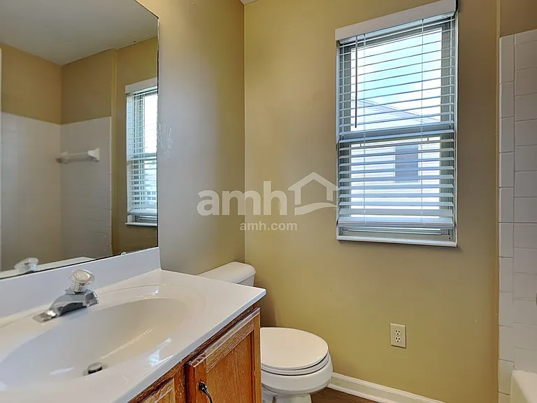 161 Lakeview Dr — Photo 12