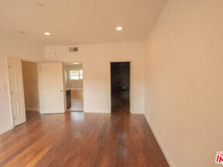 4428 Fulton Ave #103 — Photo 24