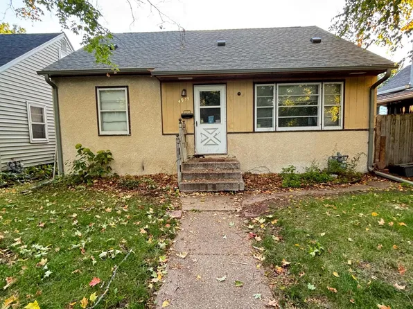 4939 Oliver Ave N, Minneapolis, MN 55430