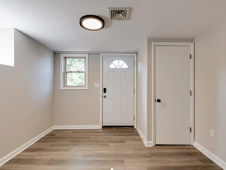 2313 Sunset Pl — Photo 13