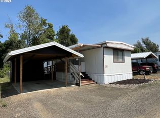 177 NE Neptune Ct, Roseburg, OR