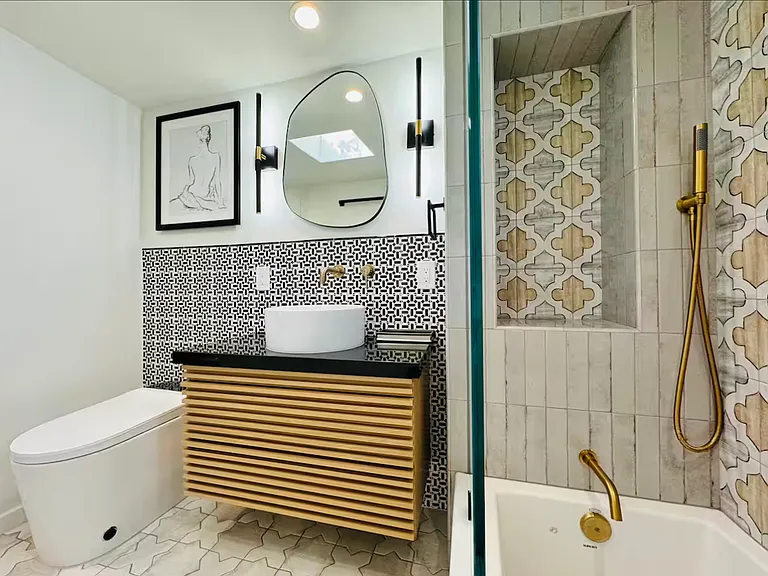 1323 Anacapa St — Photo 19