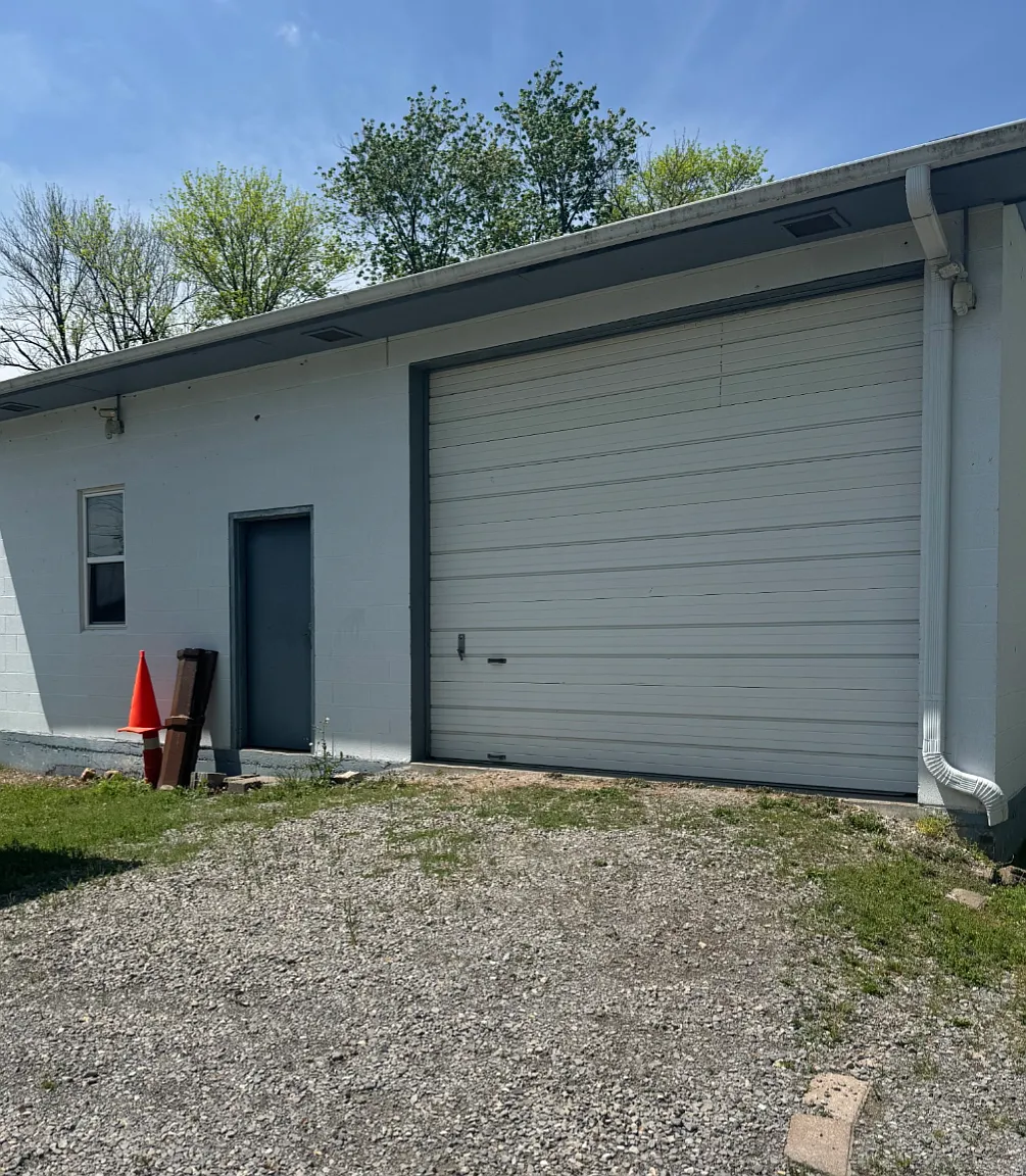 Studio, 800 sqft, $1,000 — Photo 1