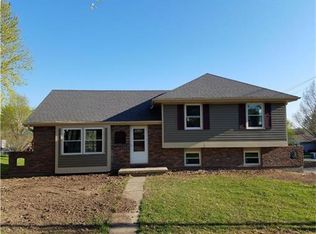 1900 Karlton Way, Excelsior Springs, MO 64024