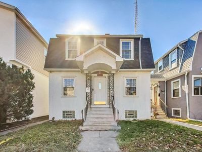 4931 W Melrose St, Chicago, IL, 60641