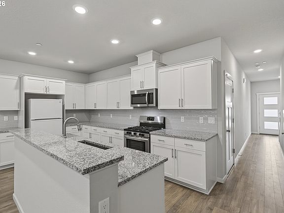 4th image of 4249 S Waters Edge Way