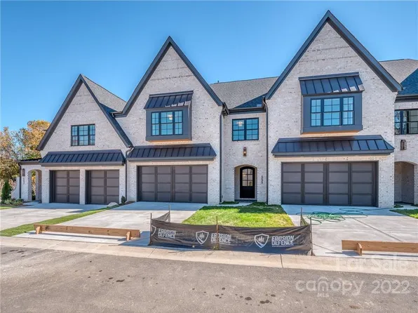 405 Audrey Pl #2, Charlotte, NC 28226
