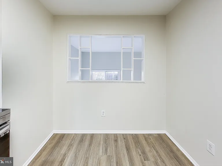 6403 Entwood Ct — Photo 8
