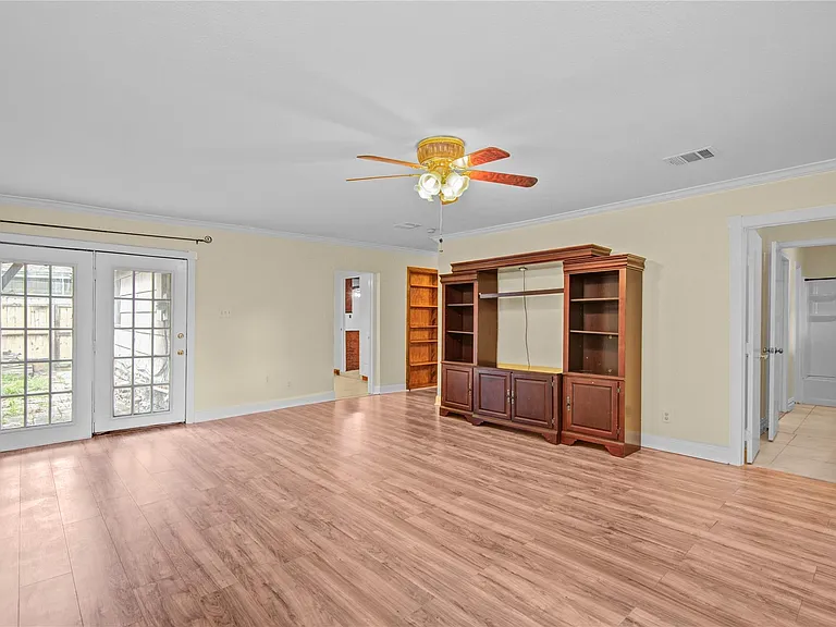8565 Ridgepoint Dr — Photo 19