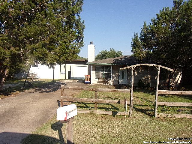 1st image of 1868 GREEN HILL DR