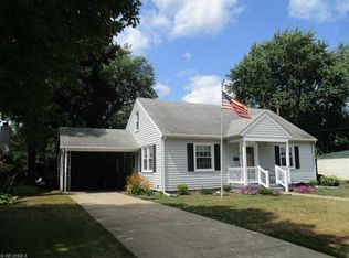 114 S James St, Dover, OH 44622