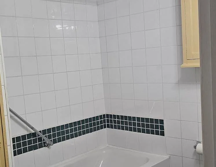 21 Beatrice St W #B — Photo 5