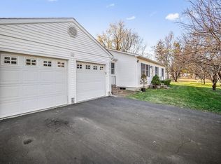 45 Crabtree St, Springfield, MA 01119