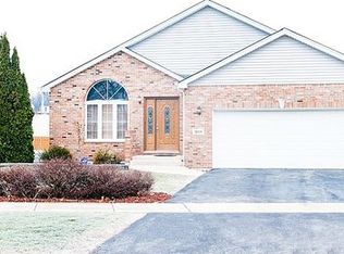 969 Patricia Ln, Crete, IL 60417