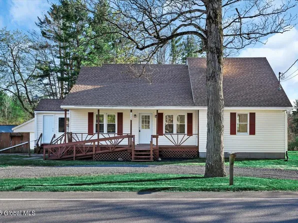 1322 County Highway 107, Fort Johnson, NY 12070