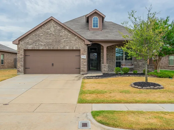 5114 Meadow Ln, Krum, TX 76249