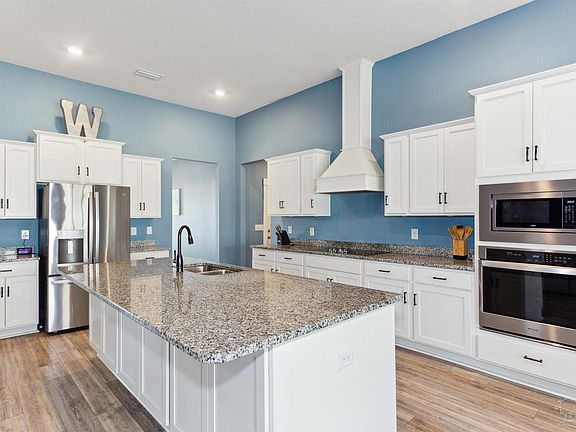 4th image of 3922 Whitetail Ln