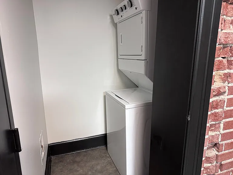 217 E Deaderick St #2G — Photo 9