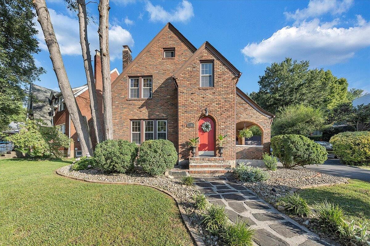 1703 Brandon Ave SW, Roanoke, VA 24015 MLS 901717 Zillow