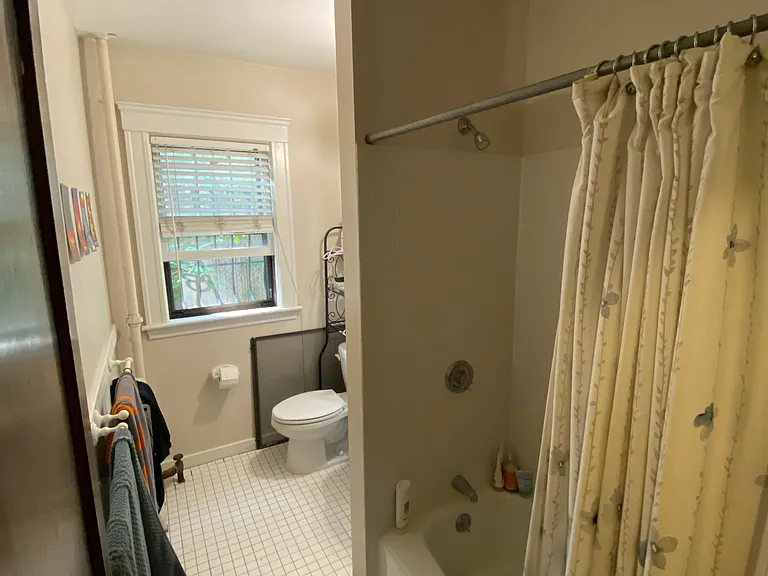 upstairs bathrooom